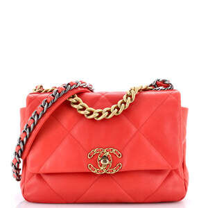 Chanel 19 Flap Bag Quilted Leather #186606C56B